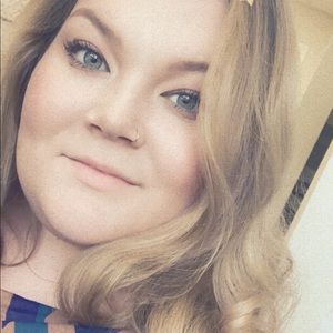 Meet your Posher, Cara